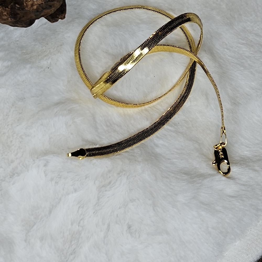 🔥24K Gold Snake Chain - Picture 6 of 7